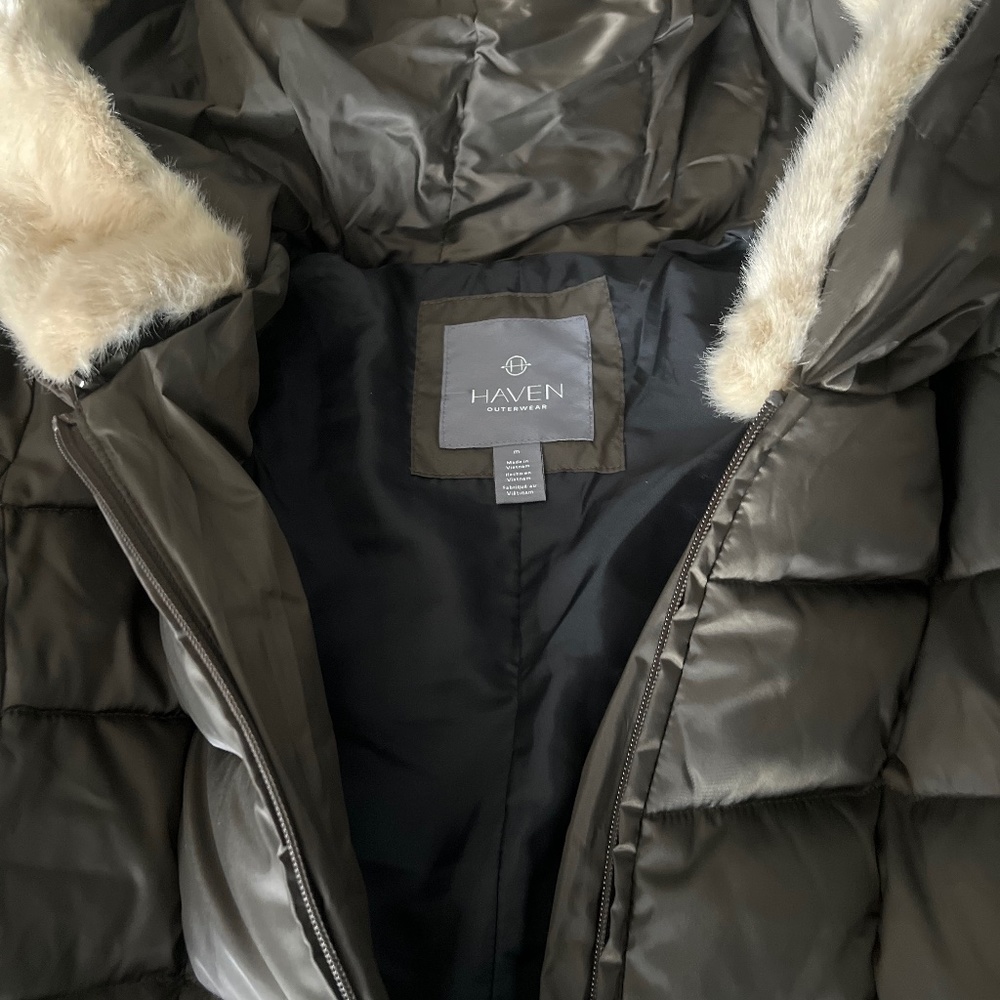Haven 3/4 Winter Coat. Size M. New. Olive Green